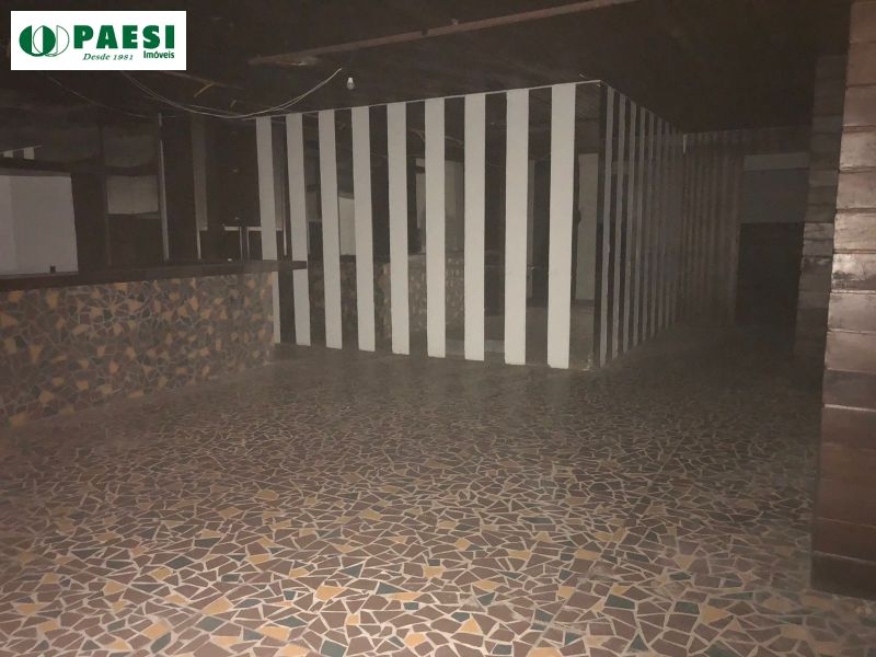 Prédio com 3 banheiros e 700m² para alugar no bairro Sao Joao, Porto Alegre