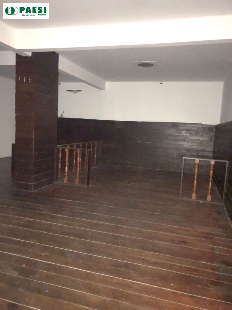 Prédio com 3 banheiros e 700m² para alugar no bairro Sao Joao, Porto Alegre