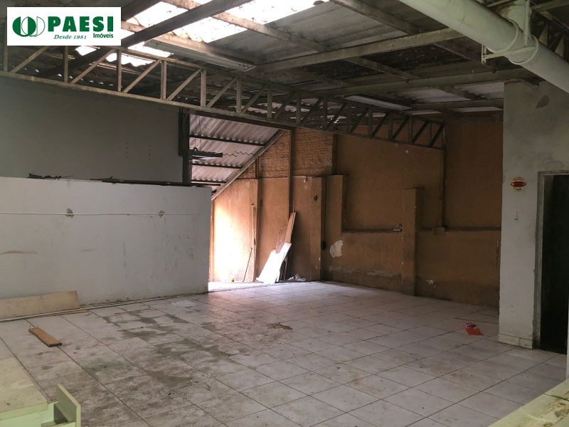 Prédio com 3 banheiros e 700m² para alugar no bairro Sao Joao, Porto Alegre