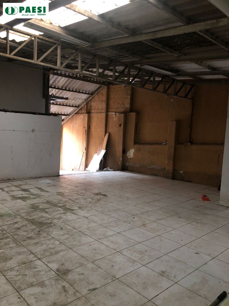 Prédio com 3 banheiros e 700m² para alugar no bairro Sao Joao, Porto Alegre