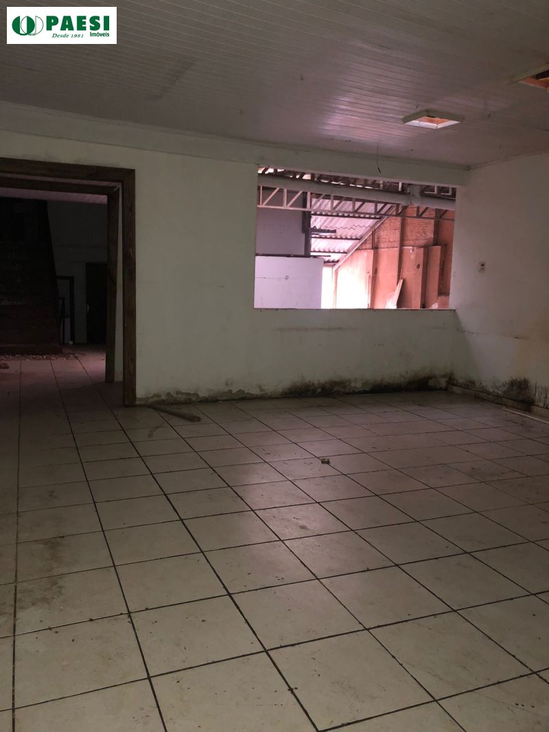 Prédio com 3 banheiros e 700m² para alugar no bairro Sao Joao, Porto Alegre