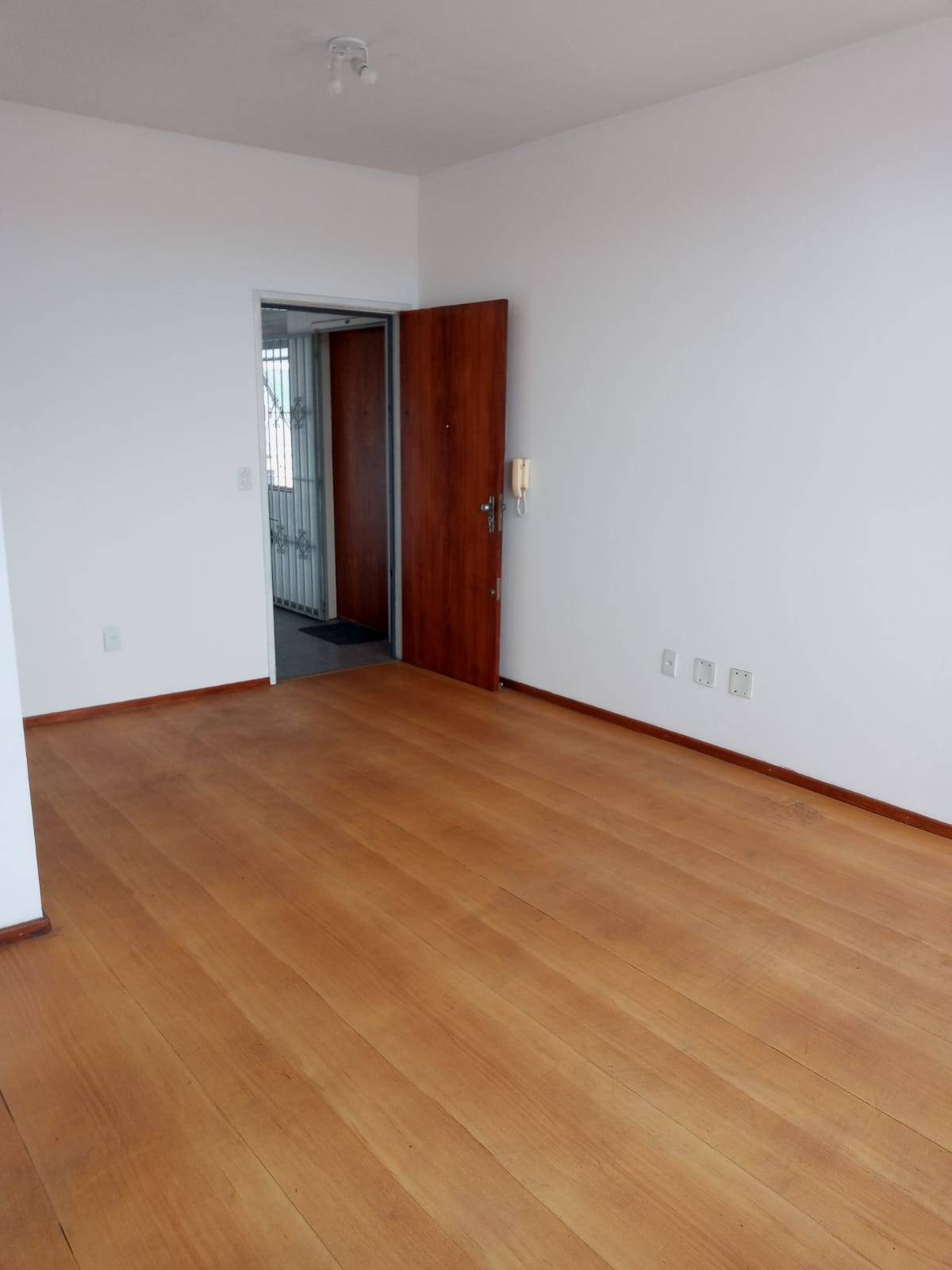 Conjunto Comercial/Sala com 1 banheiro e 29m² à venda no bairro Sao Geraldo, Porto Alegre