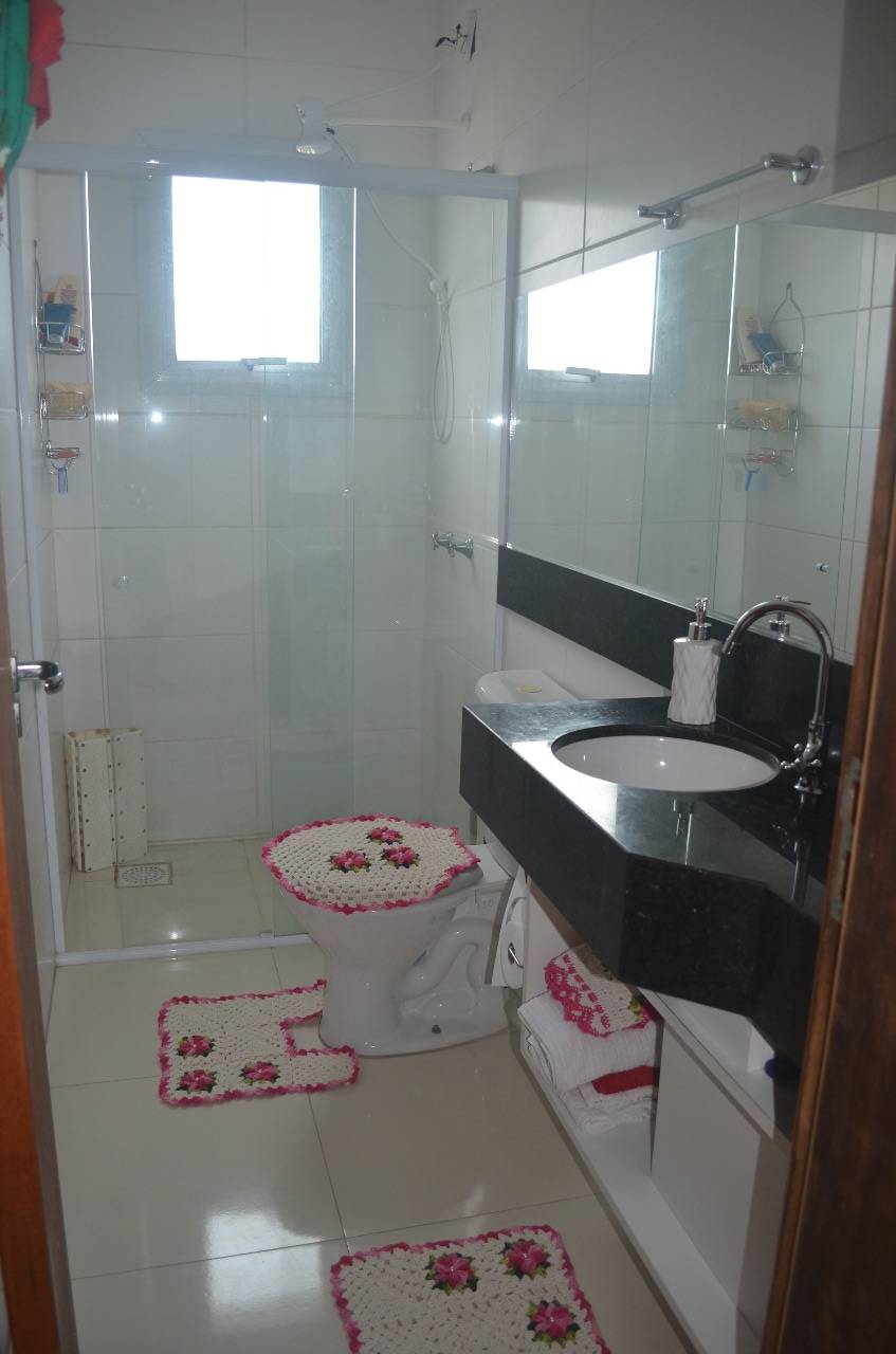 Sobrado com 3 quartos, 2 banheiros e 80m² à venda no bairro Centro, Tramandai