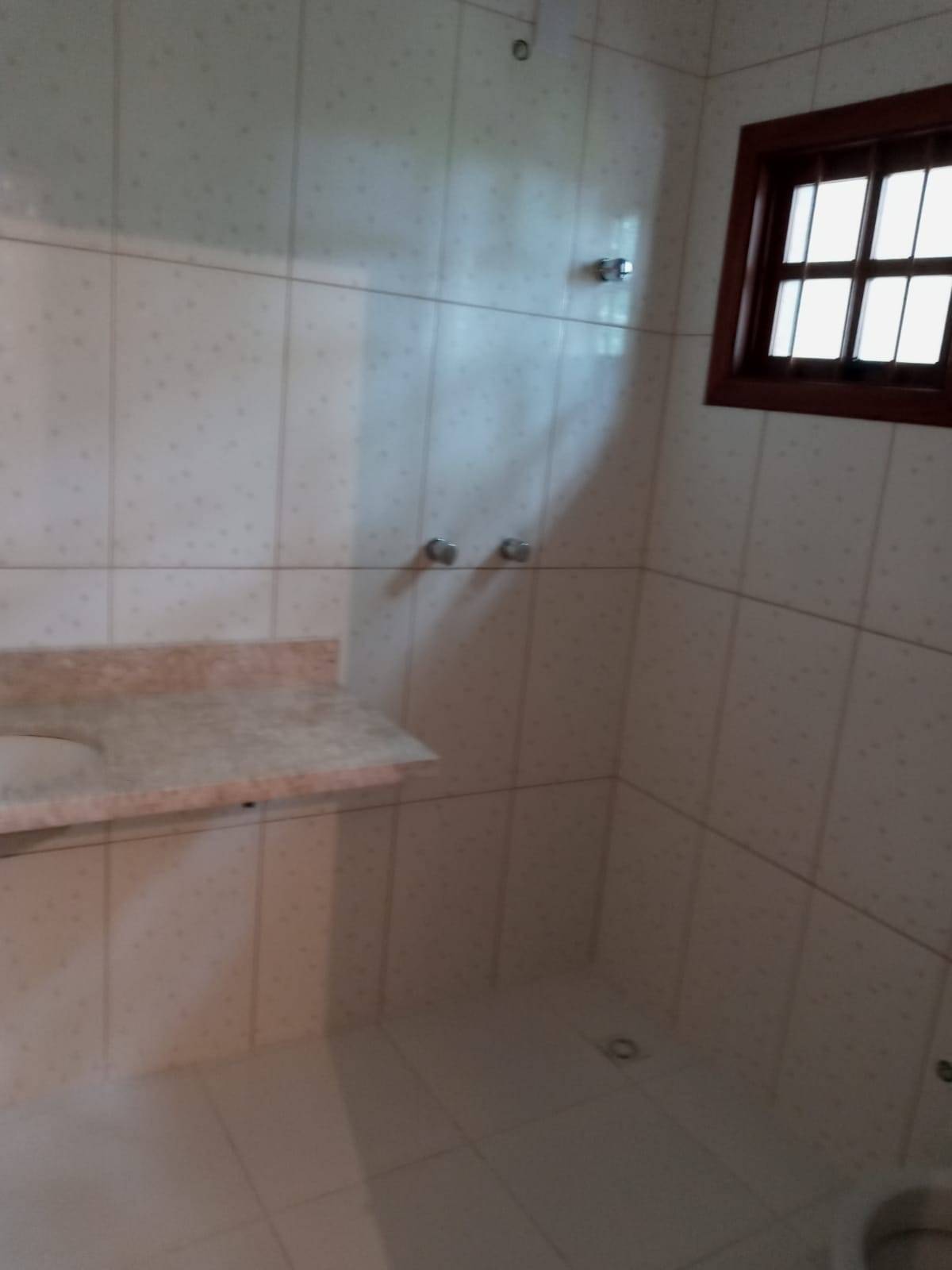 Sobrado com 3 quartos, 2 banheiros e 318m² à venda no bairro Jardim Planalto, Porto Alegre