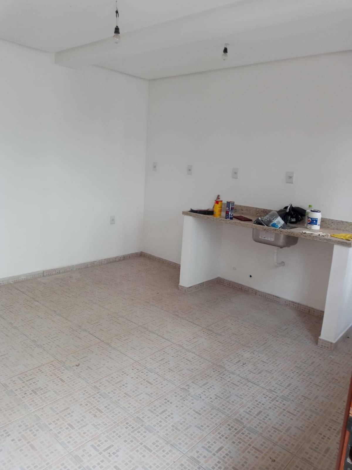 Sobrado com 3 quartos, 2 banheiros e 318m² à venda no bairro Jardim Planalto, Porto Alegre