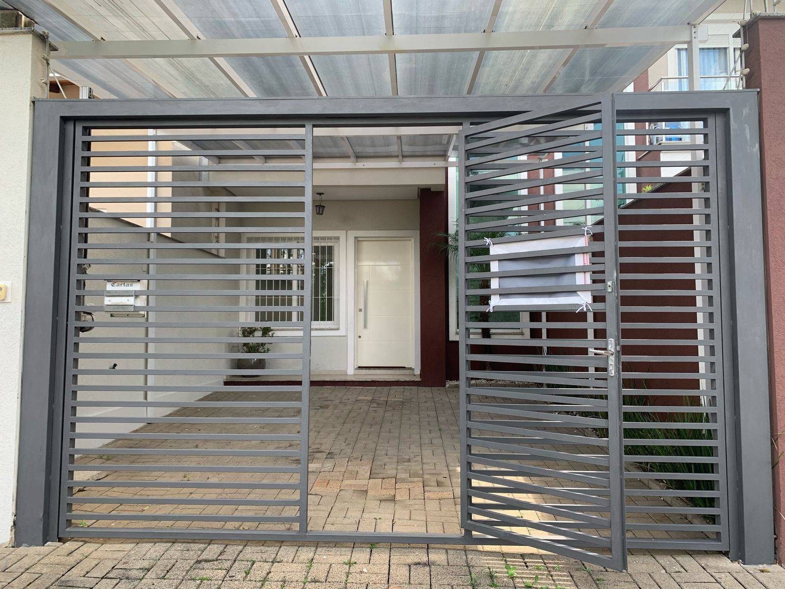 Sobrado com 3 quartos, 3 banheiros e 120m² à venda no bairro Estancia Velha, Canoas