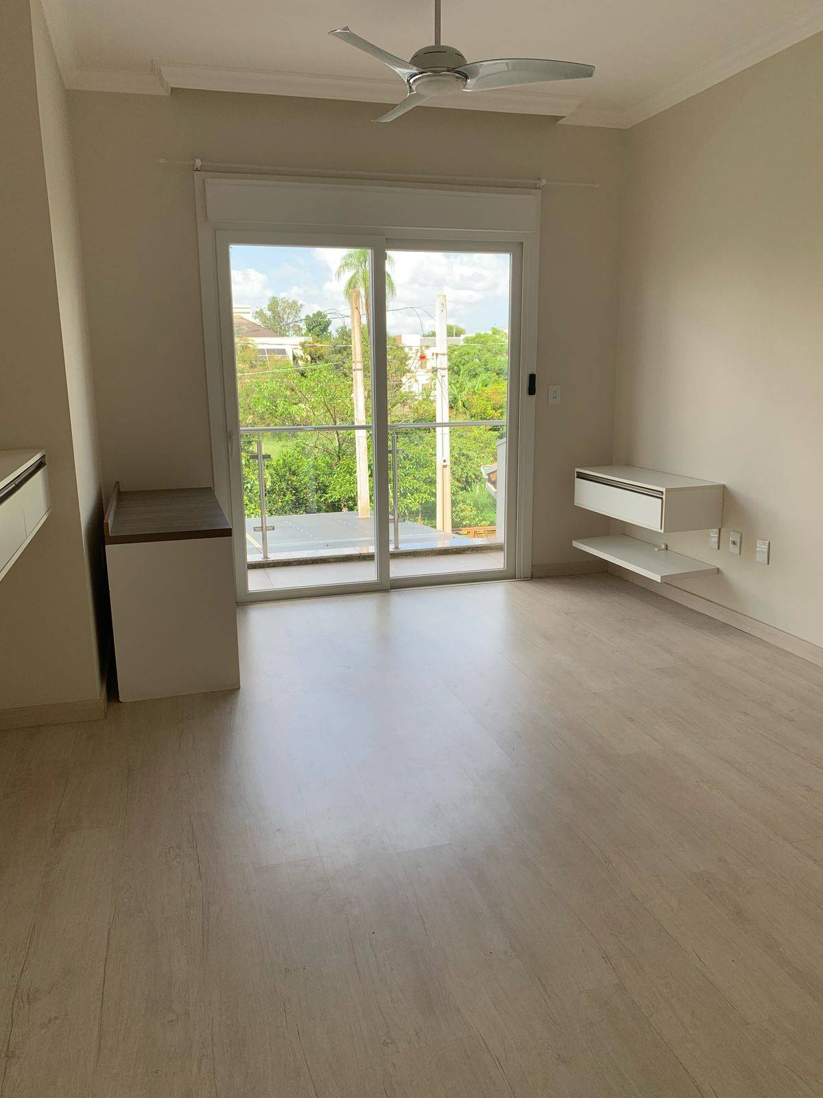Sobrado com 3 quartos, 3 banheiros e 120m² à venda no bairro Estancia Velha, Canoas