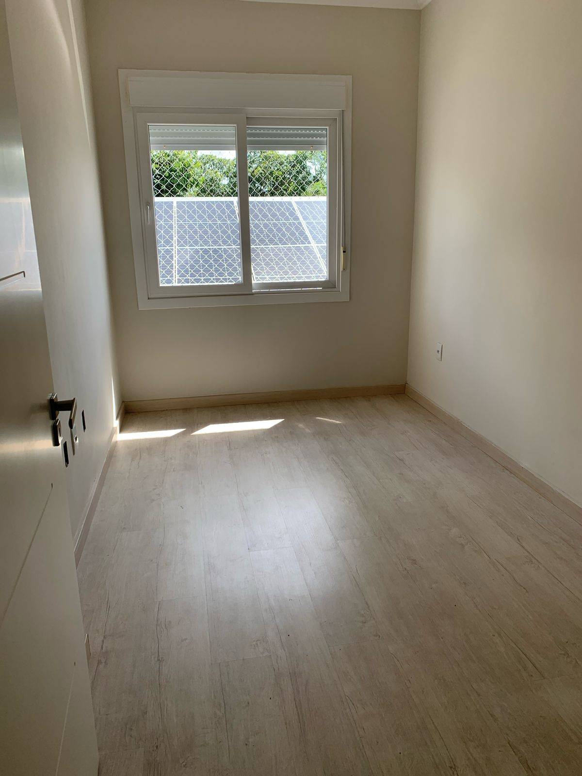 Sobrado com 3 quartos, 3 banheiros e 120m² à venda no bairro Estancia Velha, Canoas