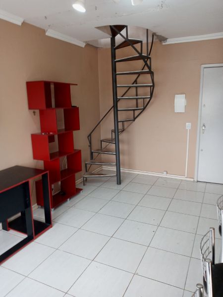 Cobertura com 1 quarto, 2 banheiros e 66m² à venda no bairro Centro Historico, Porto Alegre