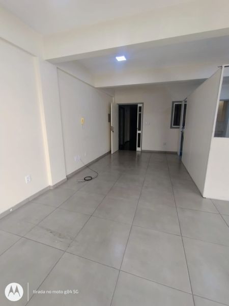 Conjunto Comercial/Sala com 1 quarto, 1 banheiro e 50m² à venda no bairro Centro, Porto Alegre