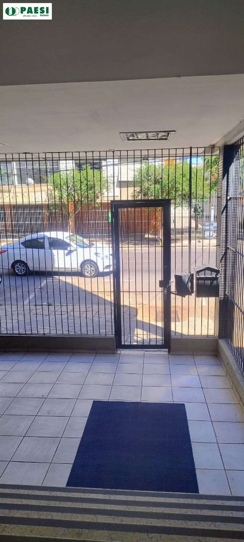 Sala com 40m² para alugar no bairro Navegantes, Porto Alegre