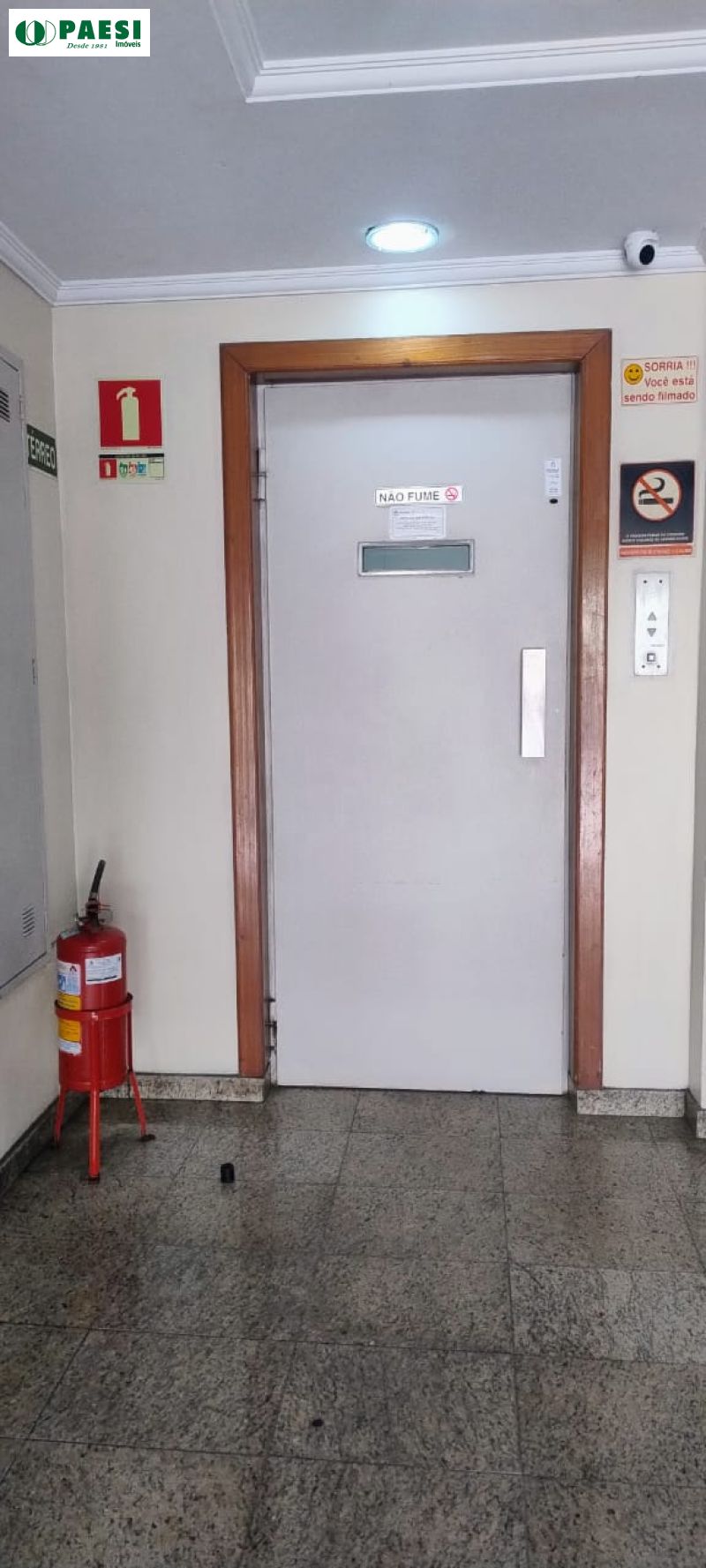 Sala com 40m² para alugar no bairro Navegantes, Porto Alegre