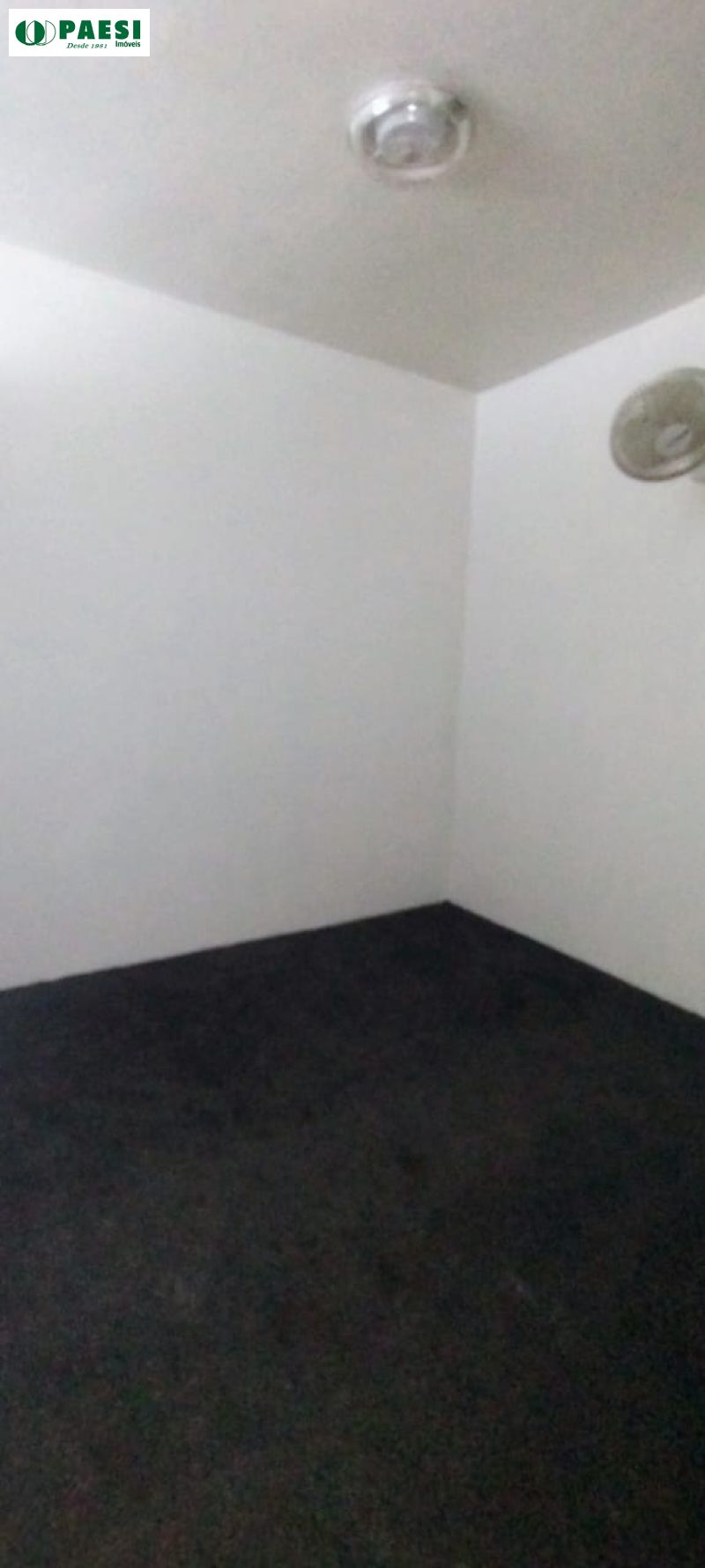 Sala com 40m² para alugar no bairro Navegantes, Porto Alegre