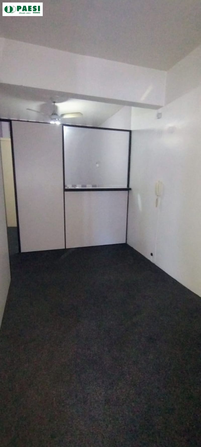 Sala com 40m² para alugar no bairro Navegantes, Porto Alegre