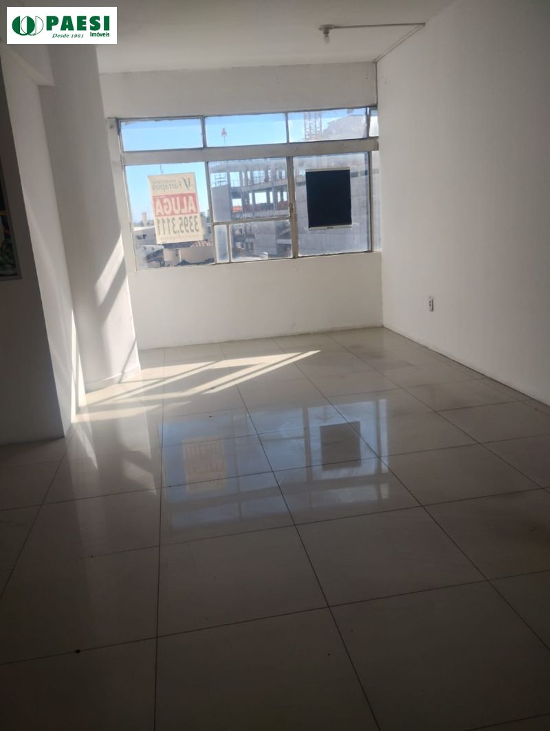 Conjunto com 2 banheiros e 104m² para alugar no bairro Centro Historico, Porto Alegre