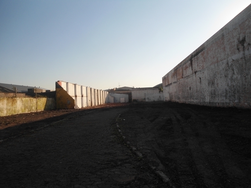Terreno com 800m² para alugar no bairro Navegantes, Porto Alegre