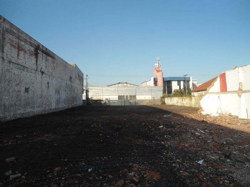 Terreno com 800m² para alugar no bairro Navegantes, Porto Alegre