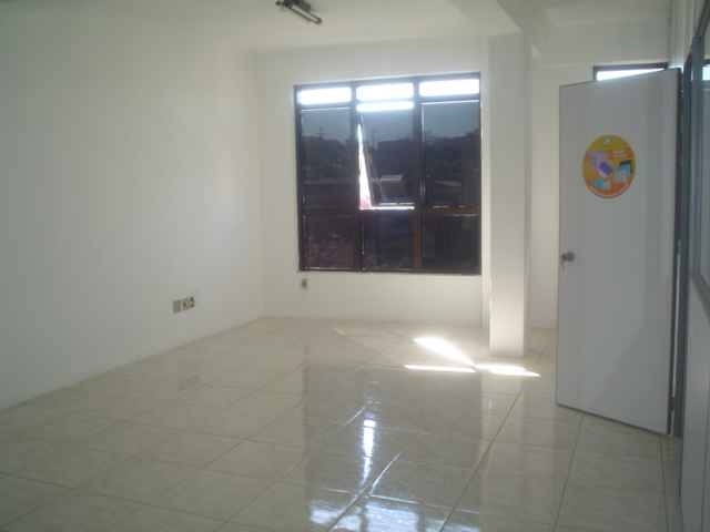 Conjunto com 70m² para alugar no bairro Alto Petropolis, Porto Alegre