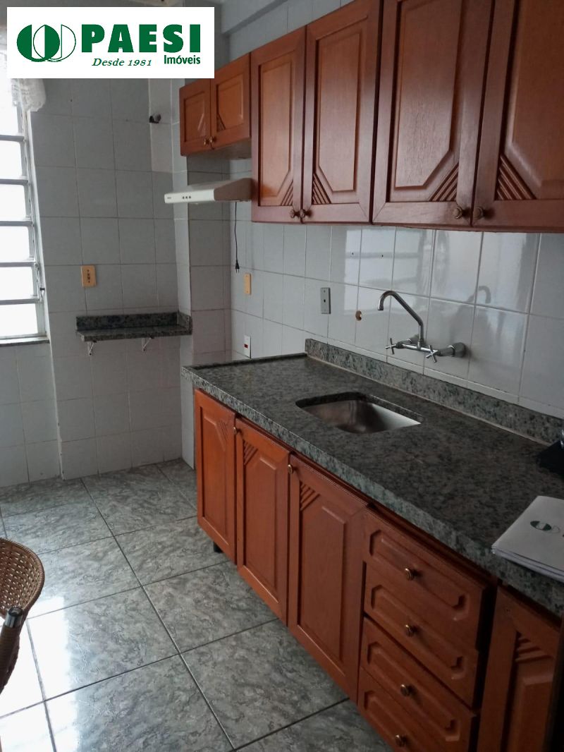 Apto com 3 quartos, 1 banheiro e 75m² à venda no bairro Centro, Porto Alegre