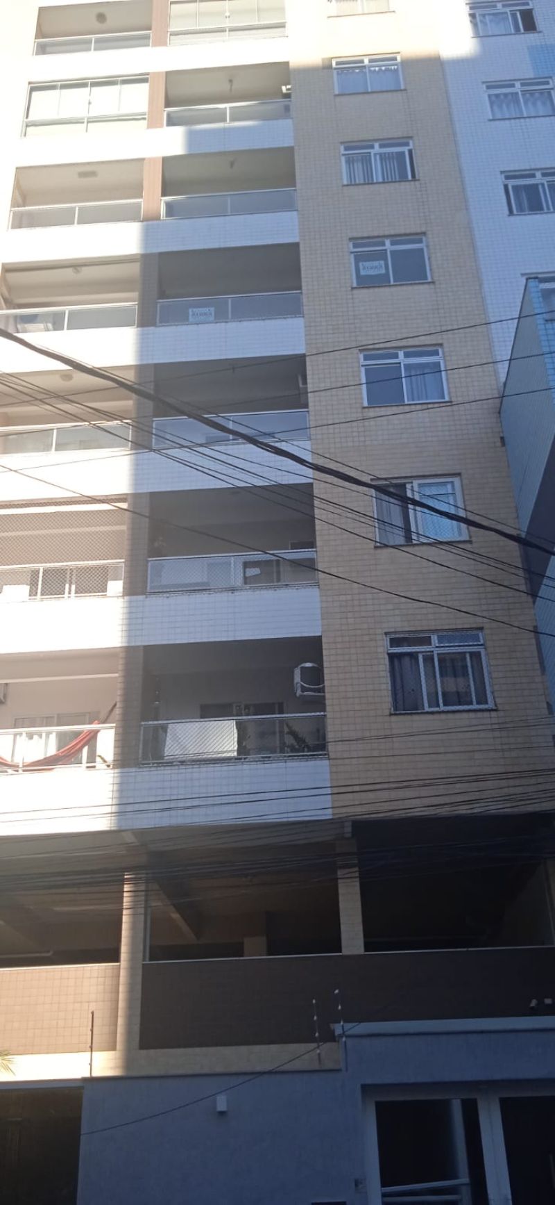 APARTAMENTO 1 Quarto e  1 Su&iacute;te no bairro ATERRADO em VOLTA REDONDA