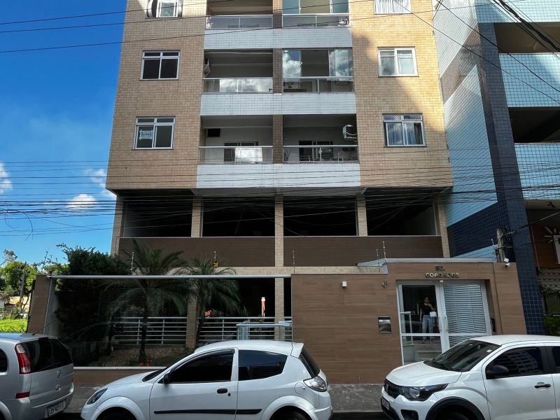 APARTAMENTO 1 Quarto e  1 Su&iacute;te no bairro ATERRADO em VOLTA REDONDA