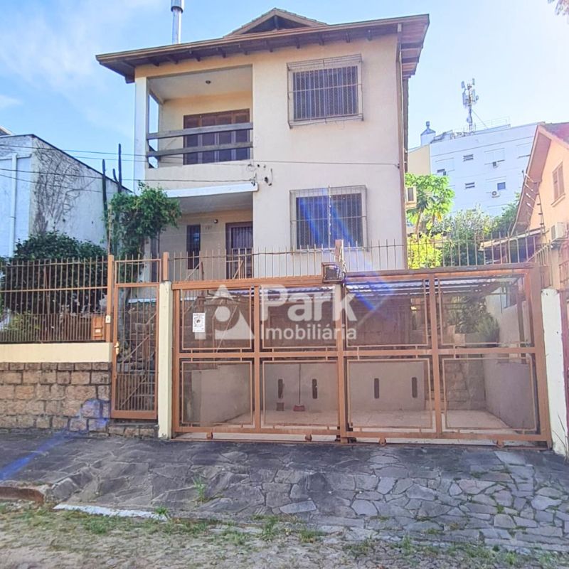 Casa Comercial 4 Dorm no bairro Medianeira em Porto Alegre