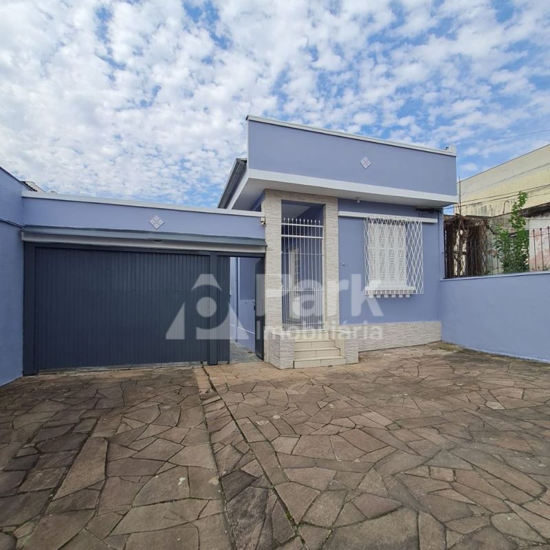 Casa 3 Dorm no bairro Partenon em Porto Alegre