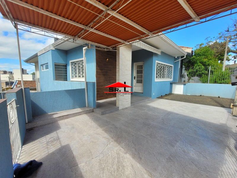 Casa 3 Quartos no bairro VILA IPIRANGA em PORTO ALEGRE