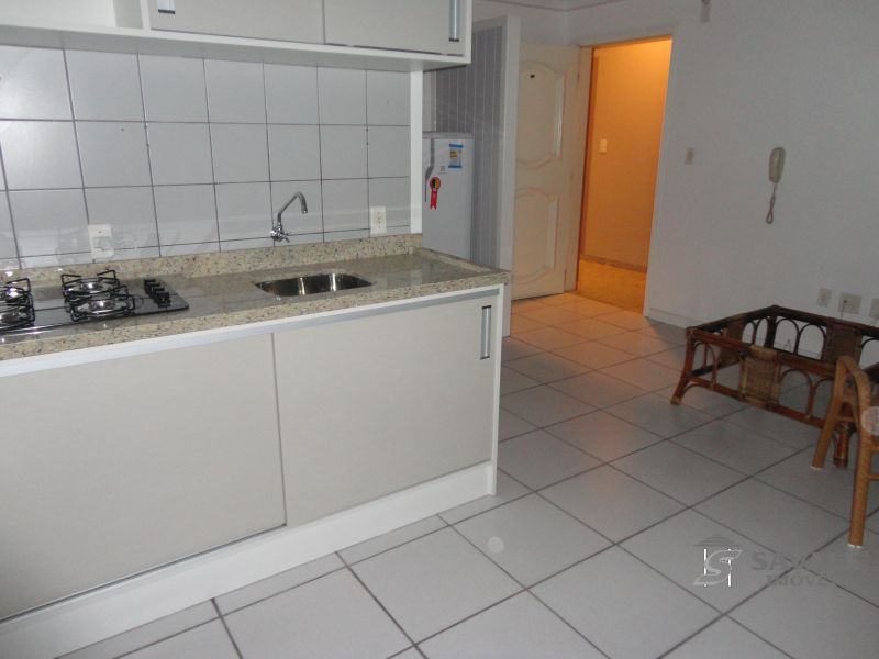 Kit / JK com 1 quarto para alugar no bairro Centro, Santo Antonio da Patrulha