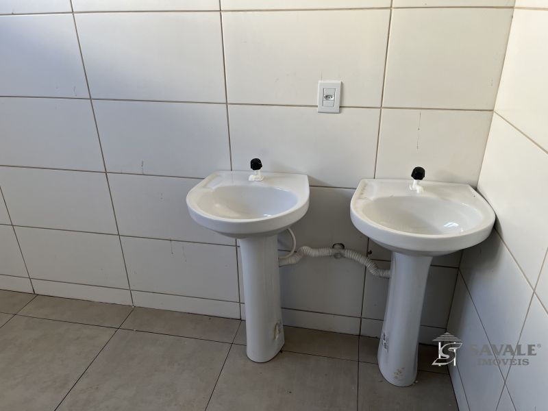 Pavilhão com 300m² para alugar no bairro Menino Deus, Santo Antonio da Patrulha