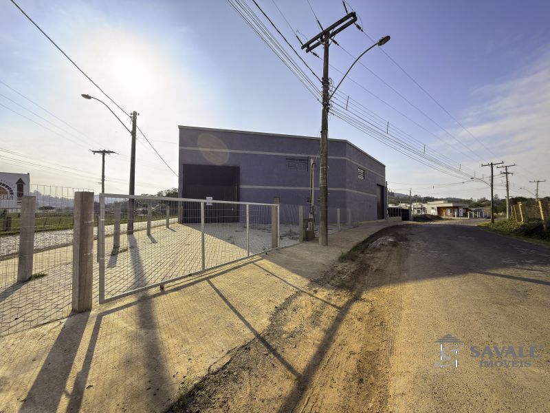 Pavilhão com 3 banheiros para alugar no bairro Jaú, Santo Antonio da Patrulha