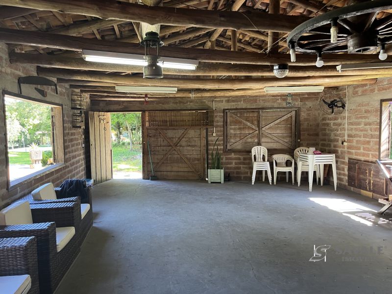 Casa com 4 quartos para alugar no bairro Várzea, Santo Antonio da Patrulha