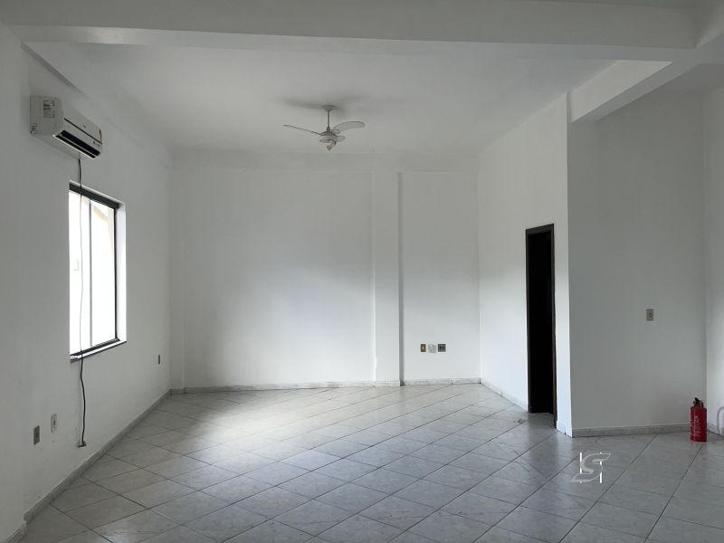Sala para alugar no bairro Centro, Santo Antonio da Patrulha