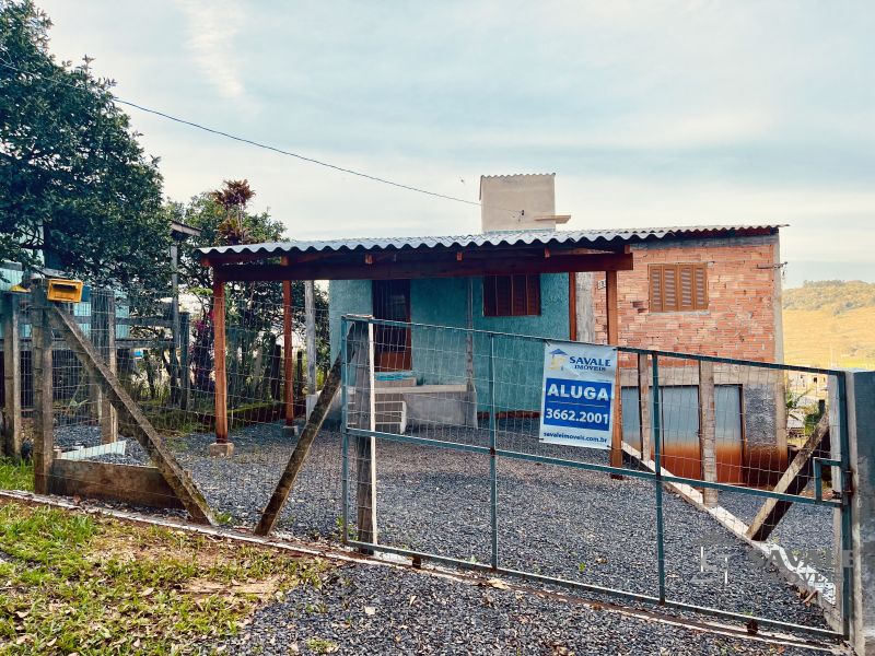 Casa com 3 quartos para alugar no bairro Cidade Alta, Santo Antonio da Patrulha
