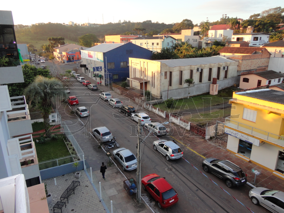 Apto com 3 quartos e 210m² para alugar no bairro Centro, Santo Antonio da Patrulha