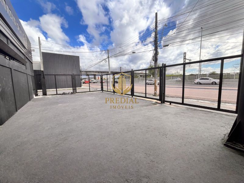 Pavilhão com 3 banheiros e 435m² para alugar no bairro Niterói, Canoas