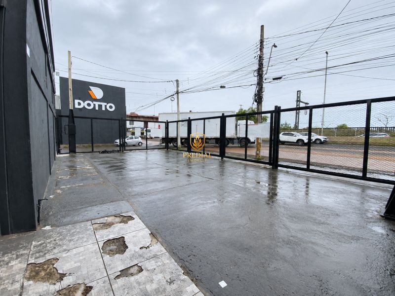 Pavilhão com 3 banheiros e 435m² para alugar no bairro Niterói, Canoas
