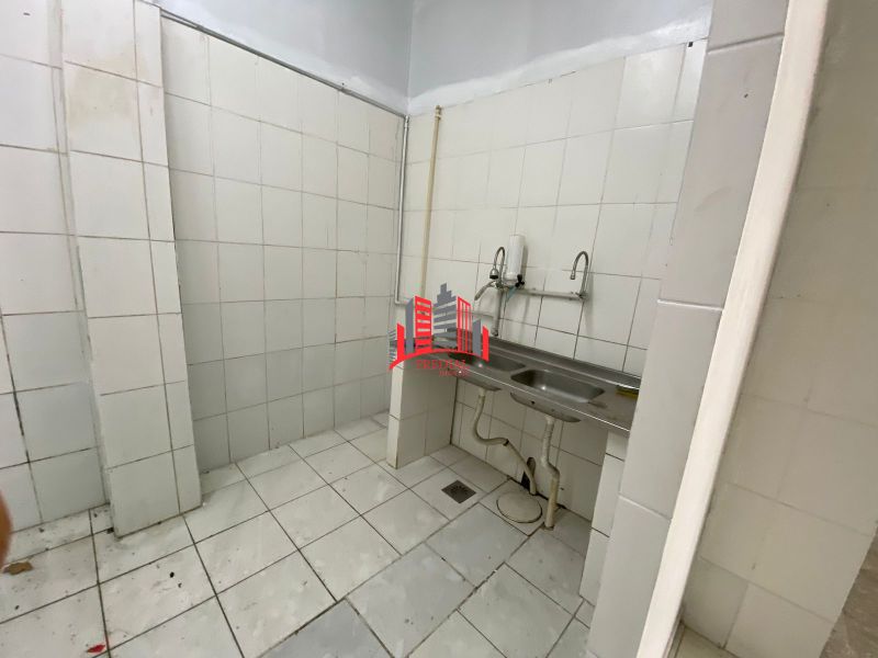 Loja com 2 banheiros e 180m² para alugar no bairro São José, Canoas