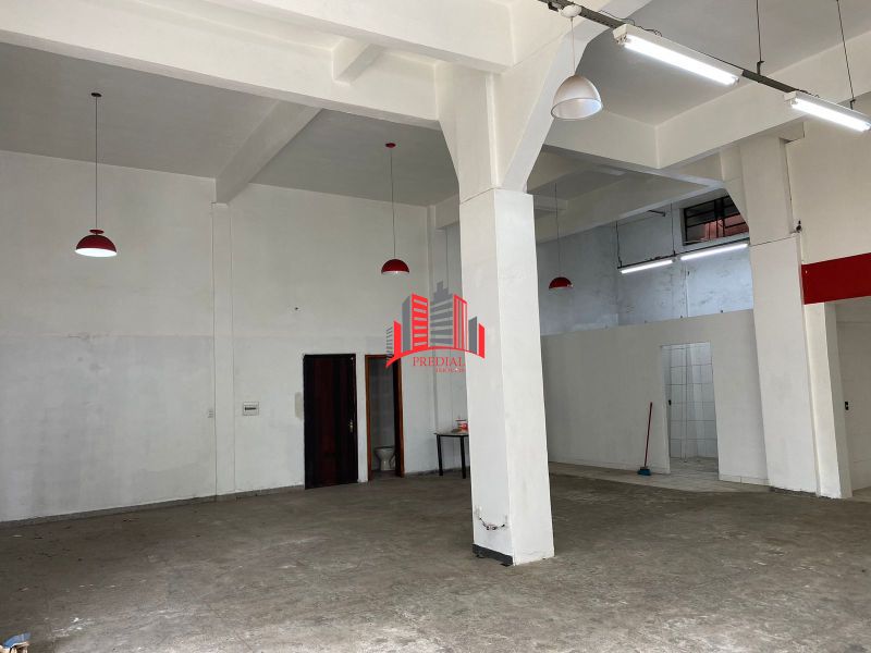 Loja com 2 banheiros e 180m² para alugar no bairro São José, Canoas