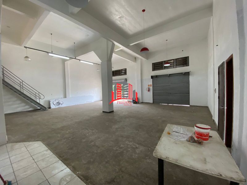 Loja com 2 banheiros e 180m² para alugar no bairro São José, Canoas