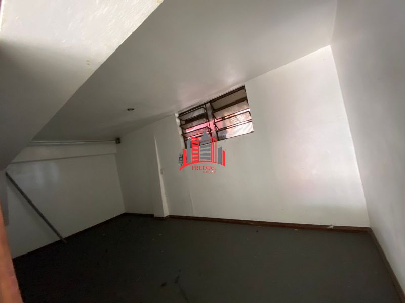 Loja com 2 banheiros e 180m² para alugar no bairro São José, Canoas
