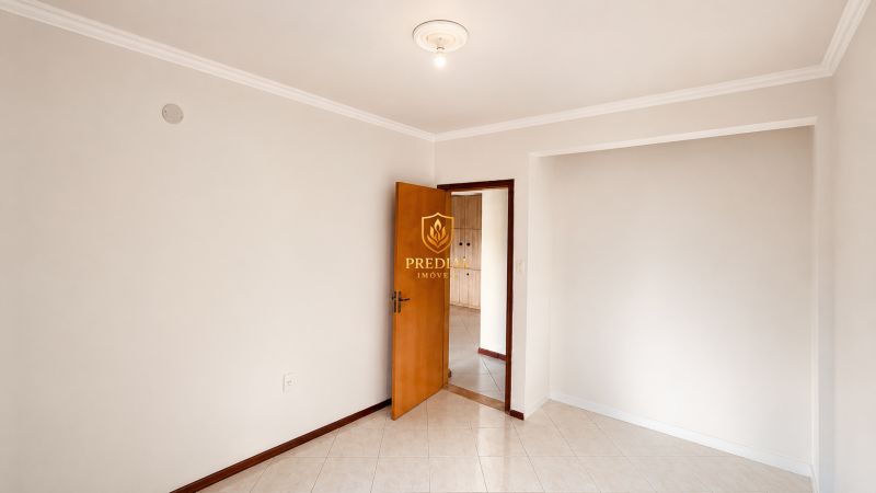 Casa com 4 quartos, 3 banheiros e 300m² para alugar no bairro São Luis, Canoas