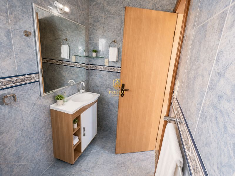 Casa com 4 quartos, 3 banheiros e 300m² para alugar no bairro São Luis, Canoas