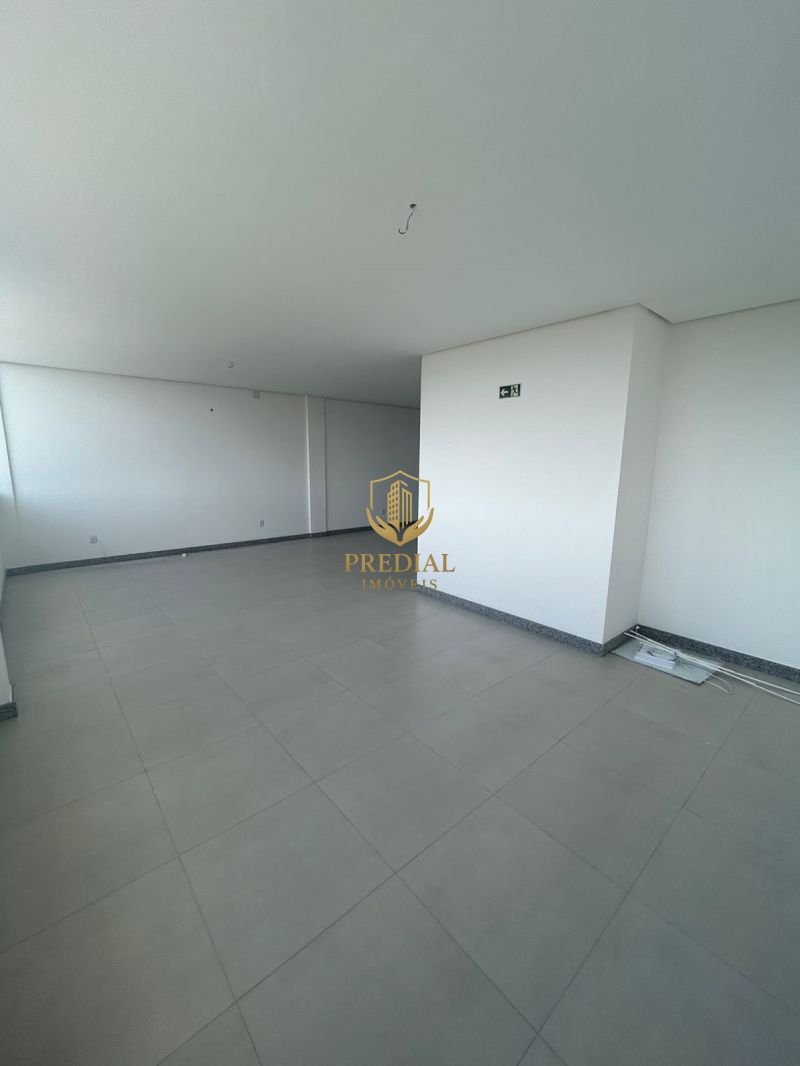 SALA COMERCIAL DISPONÍVEL PARA LOCAÇÃO NA AV BOQUEIRÃO EM CANOAS!
