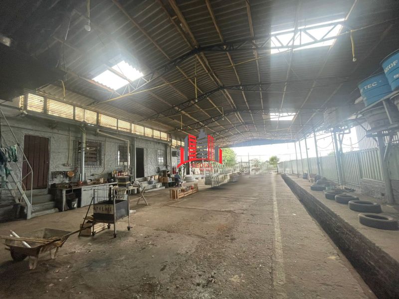 Pavilhão com 1 banheiro e 353m² para alugar no bairro Igara, Canoas