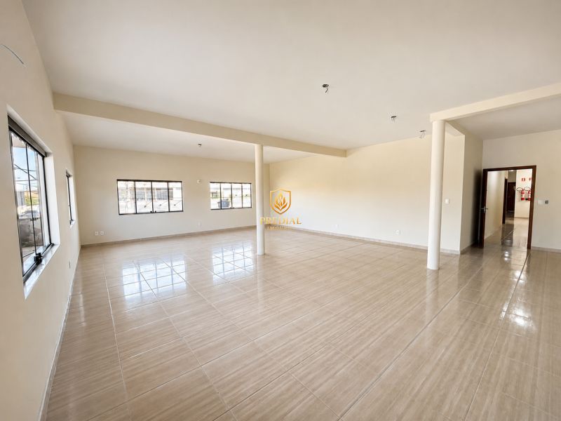 Sala com 1 banheiro e 52m² para alugar no bairro Niterói, Canoas