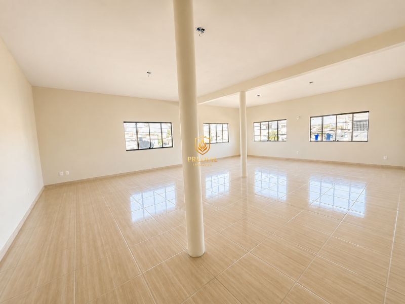 Sala com 1 banheiro e 52m² para alugar no bairro Niterói, Canoas