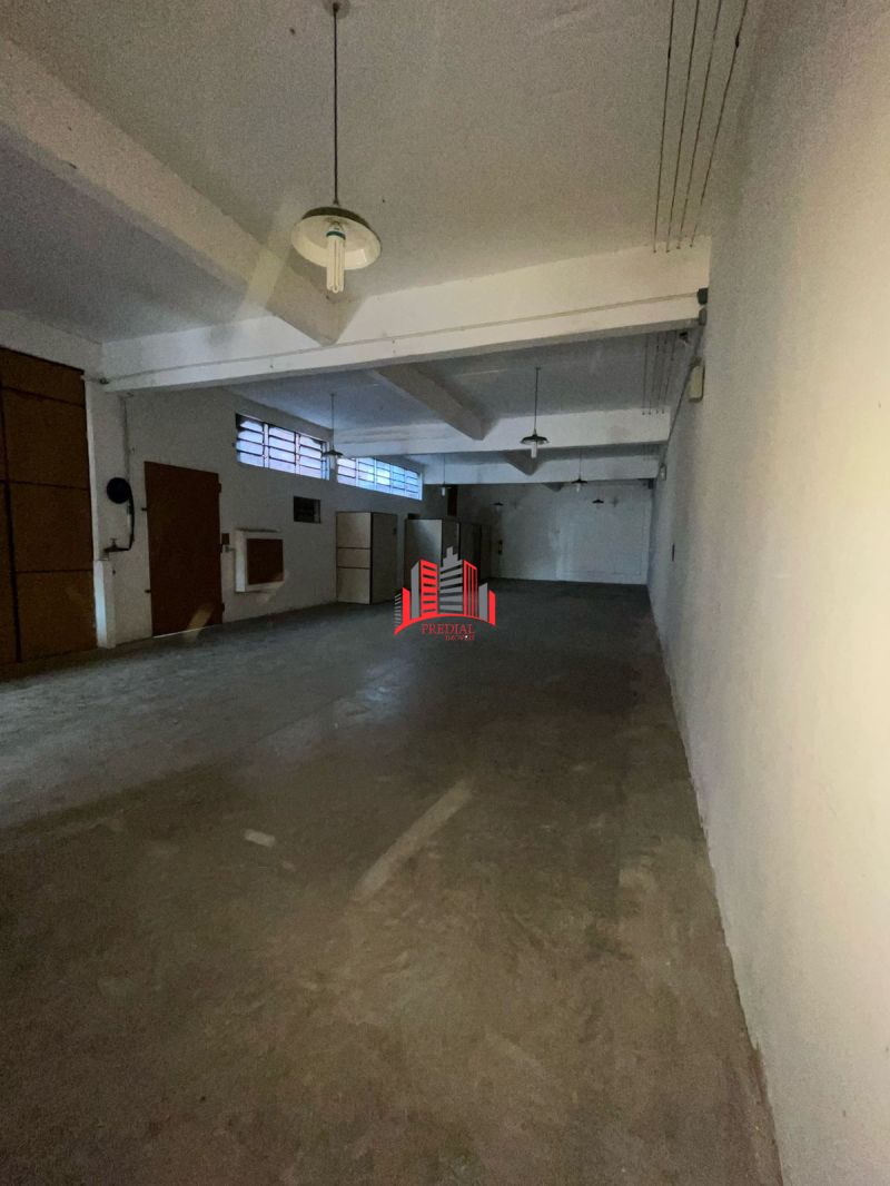 Prédio com 8 banheiros e 500m² para alugar no bairro São José, Canoas