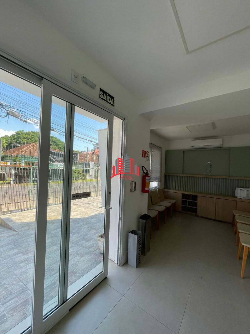 PRÉDIO COMERCIAL NO CENTRO – PRONTO PARA SUA EMPRESA!