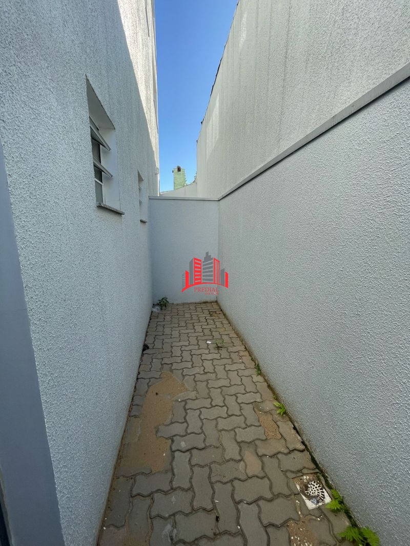 Loja nova de frente para a Avenida no Bairro Mato Grande
